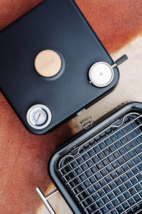 Everdure CUBE™ 360 Portable Charcoal BBQ