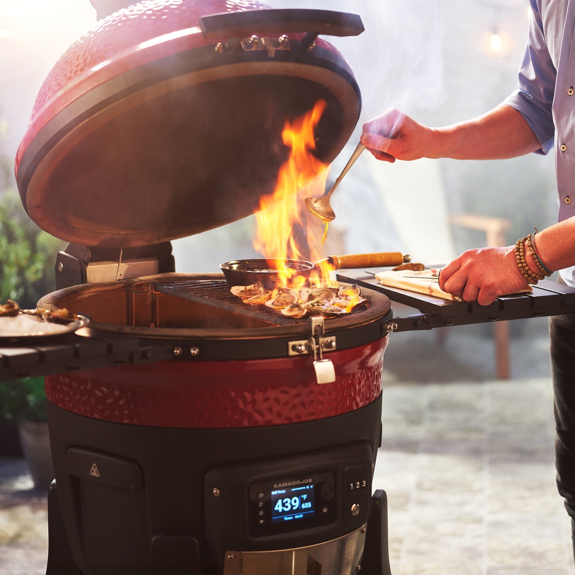 Kamado Joe Konnected Joe™ Digital Charcoal Grill & Smoker