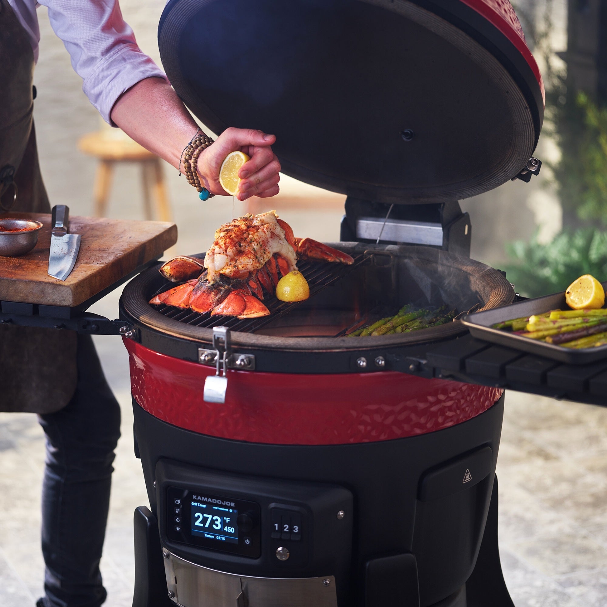 Kamado Joe Konnected Joe™ Digital Charcoal Grill & Smoker