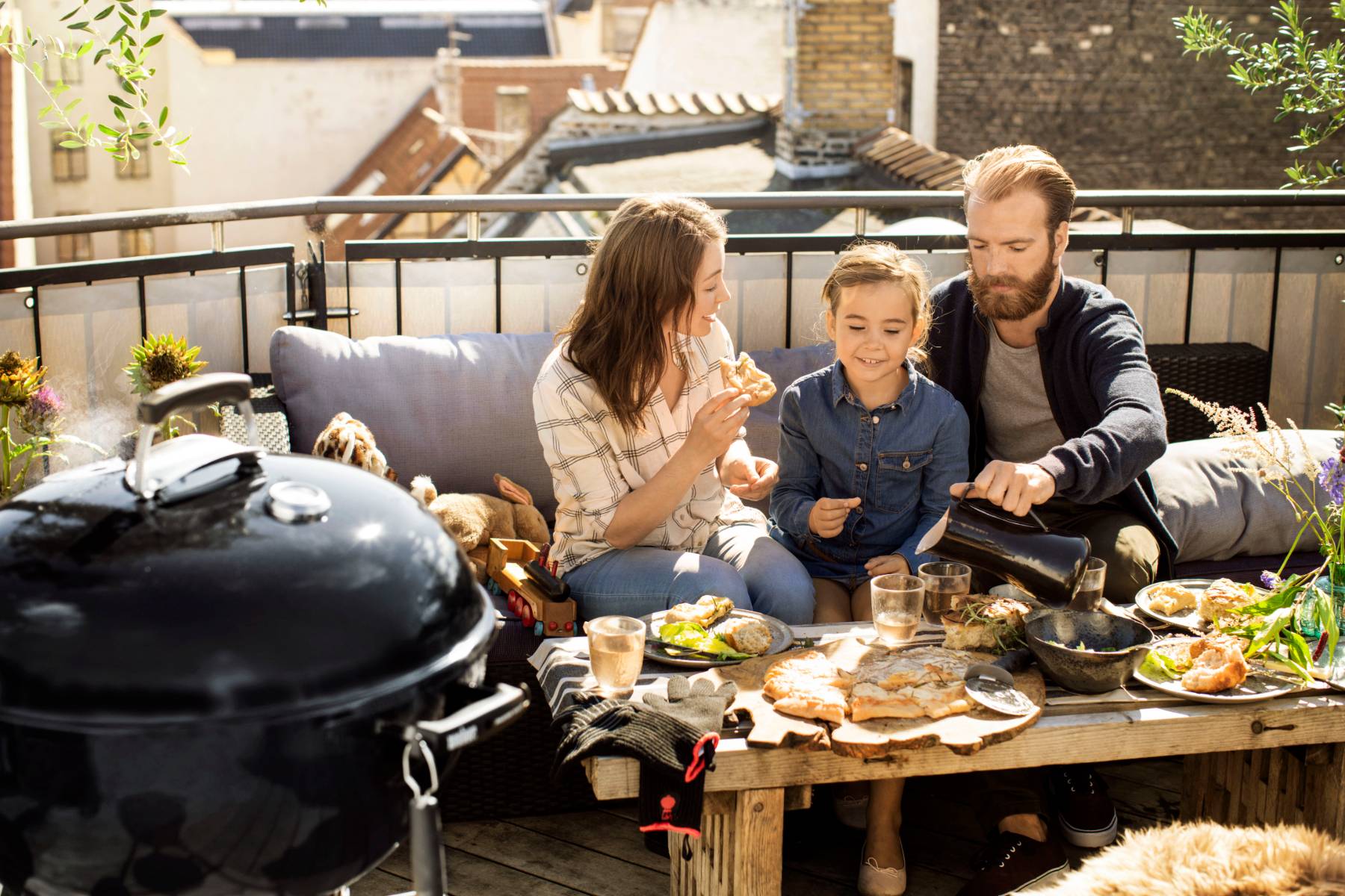 Weber 57cm Original Premium Kettle